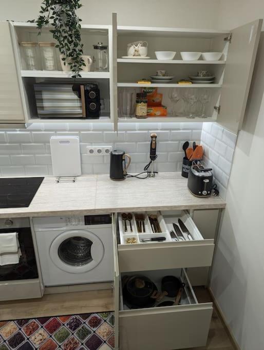 Cool Apartment Зноймо Екстериор снимка